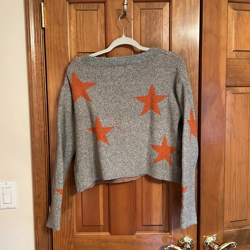 Star Sweater - Picture 3 of 3